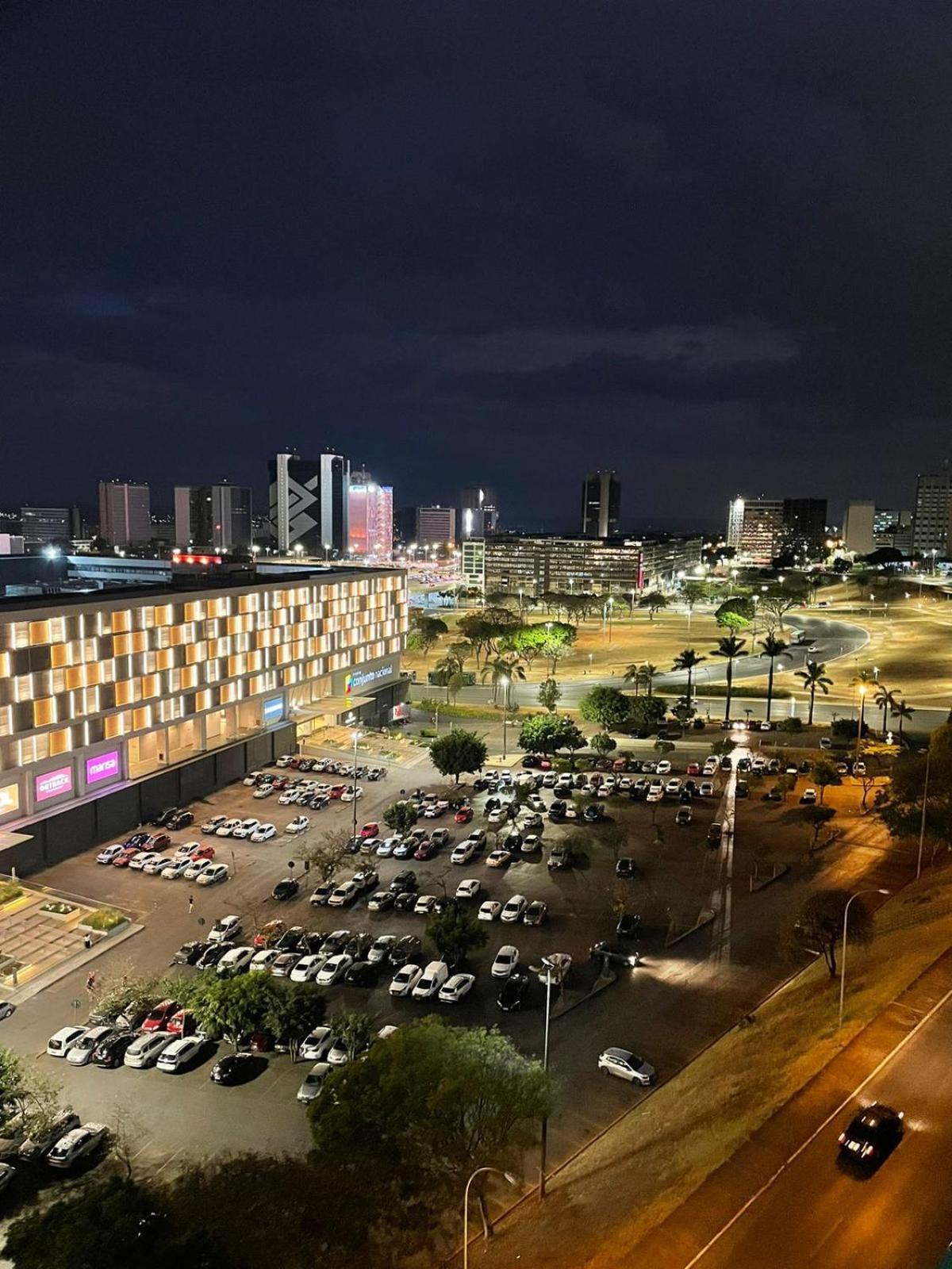 Flat New Vision Com Varanda A008 Brasília Zewnętrze zdjęcie